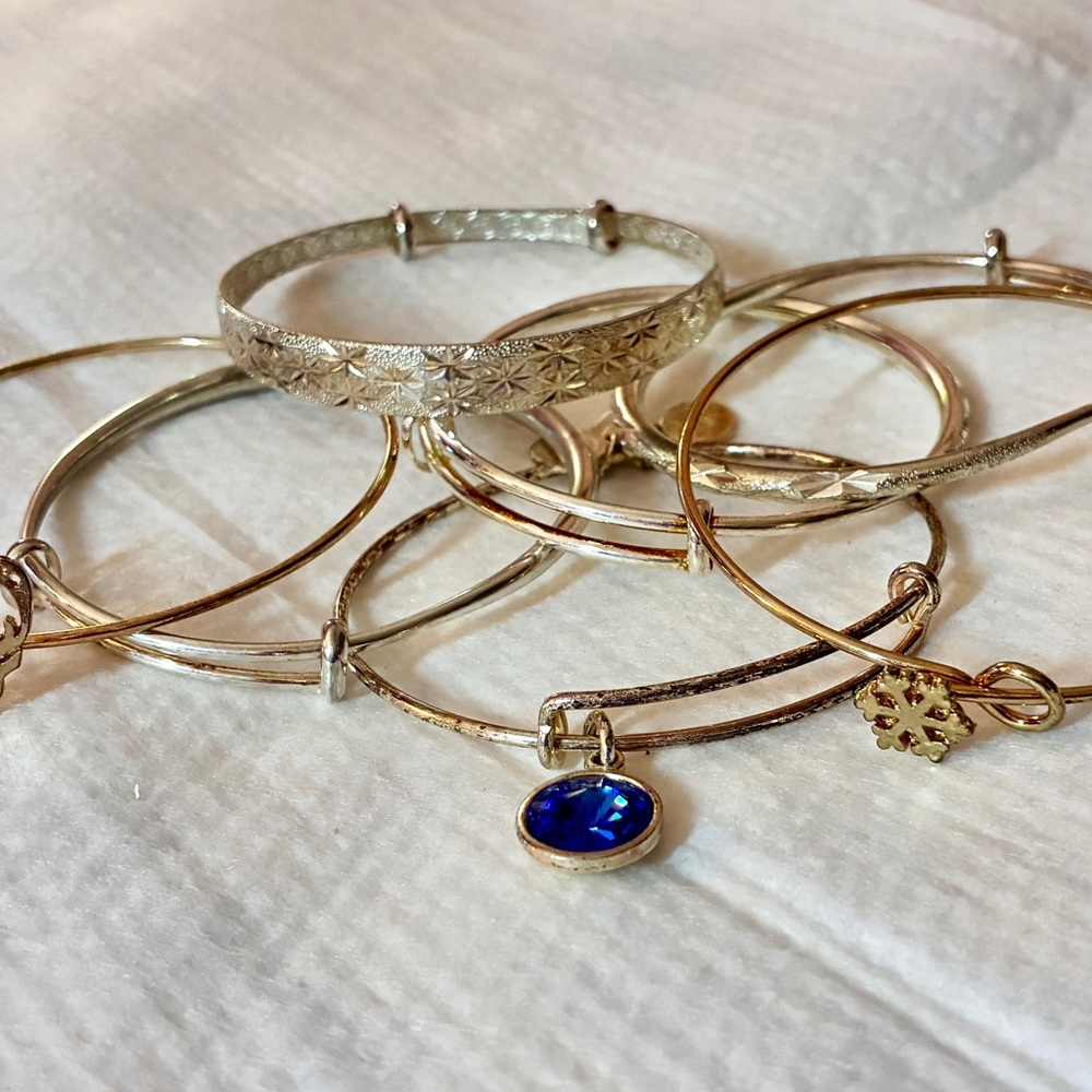 7 Adjustable Bracelets in Gold & Silver Tone Wire Wrap/Alex & Ani/Deer/+ More!!
